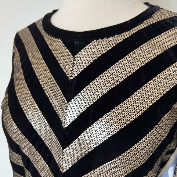 INC International Concepts Velvet Sequined Chevron Top Black and Gold - Picture 2 of 3